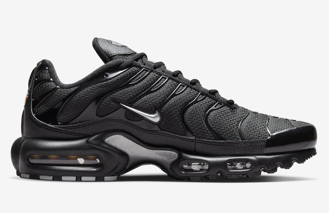 Nike Air Max Plus Black Silver DX8971-001 Release Date