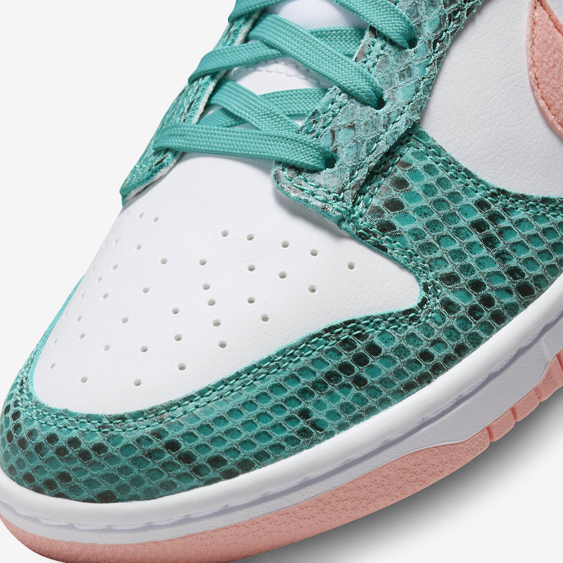 Nike Dunk Low Snakeskin DR8577-300 Release Date Price