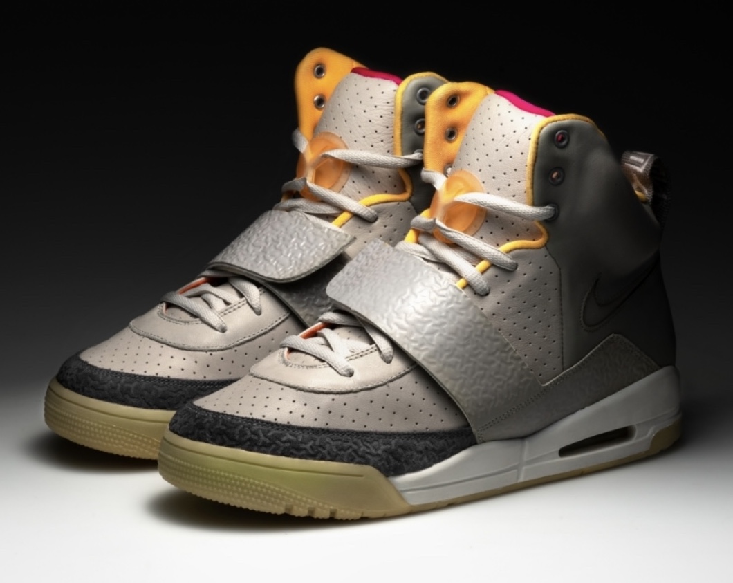 size Nike Air Yeezy Zen Grey Raffle