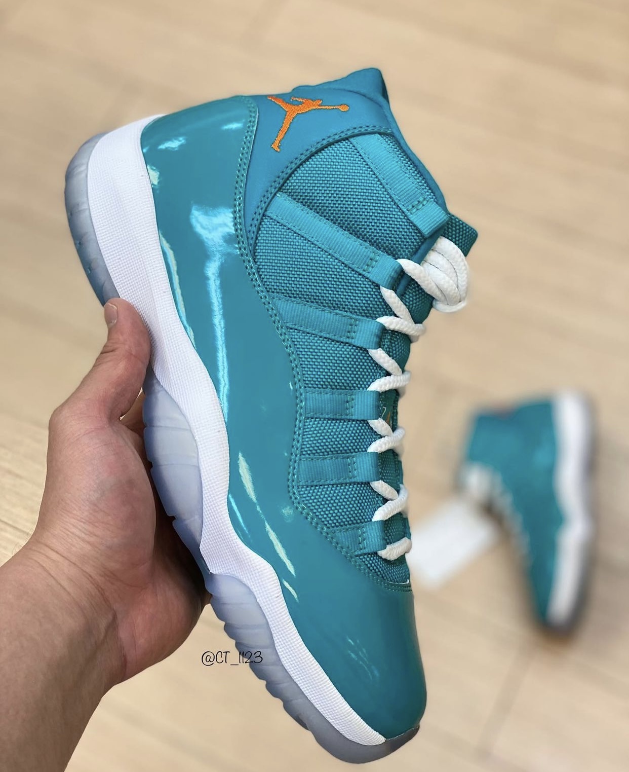 Air Jordan 11 Miami Dolphins Sample