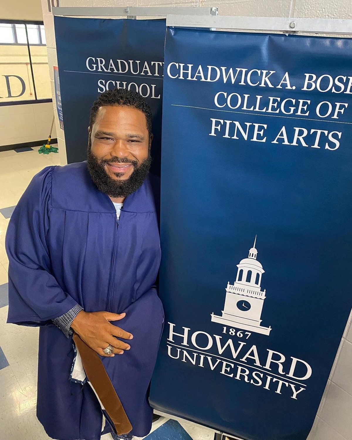 Anthony Anderson Air Jordan 4 Howard University PE