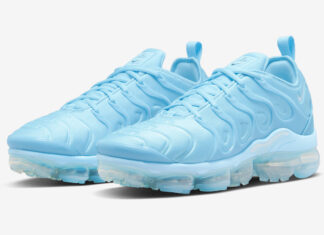 2022年夏季的Nike Air VaporMax Plus “大学蓝”。