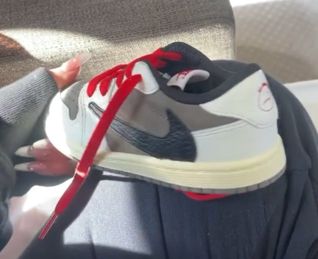 Travis Scott Air Jordan 1 Low 2022