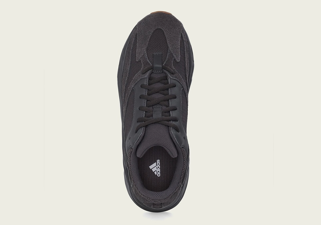 adidas Yeezy Boost 700 Utility Black 2022 FV5304 Release Date