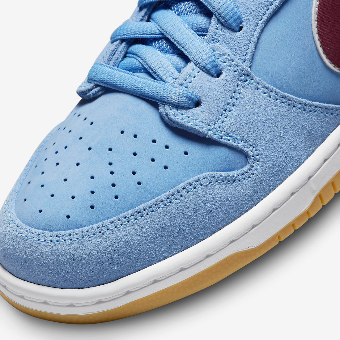 Nike SB Dunk Low Phillies DQ4040-400 Release Date