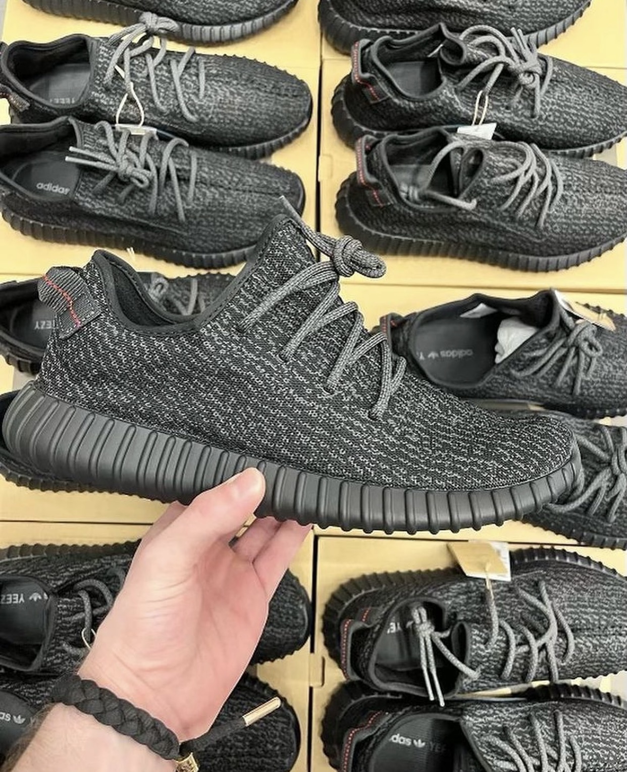 adidas Yeezy Boost 350 Pirate Black 2023 Release Date BB5350