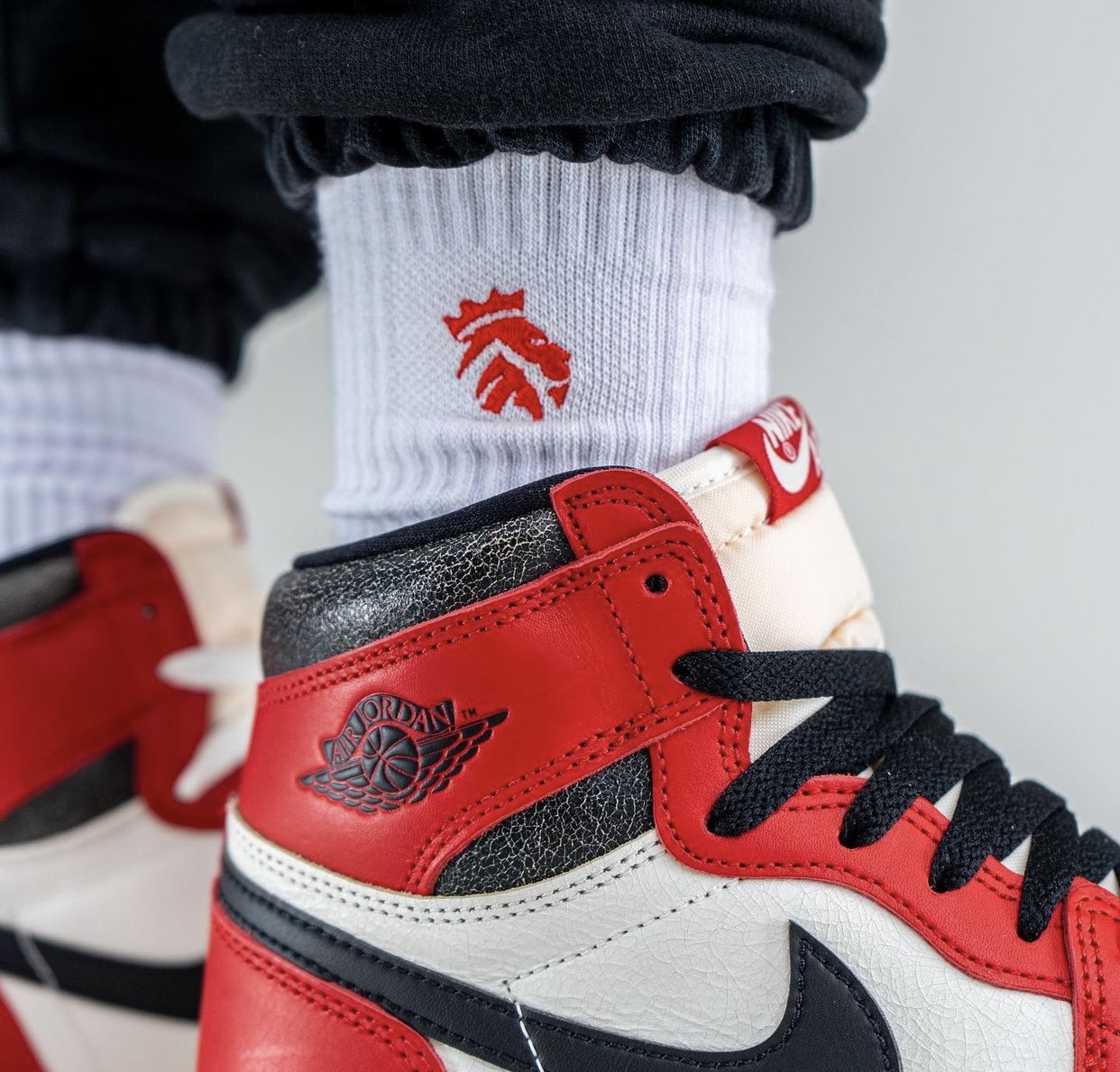 Air Jordan 1 Lost and Found DZ5485-612 Release Date On-Feet