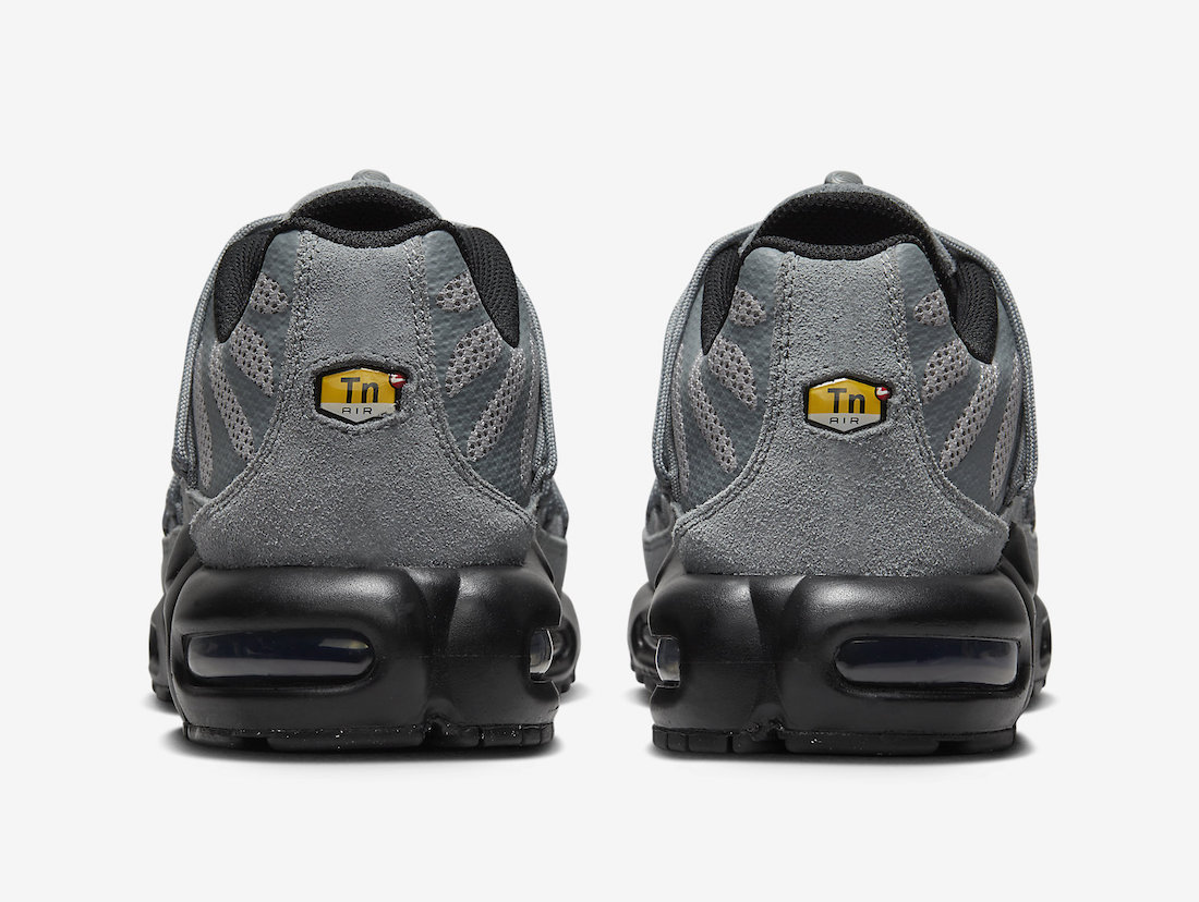 Nike Air Max Plus Grey Reflective FD0670-002 Release Date