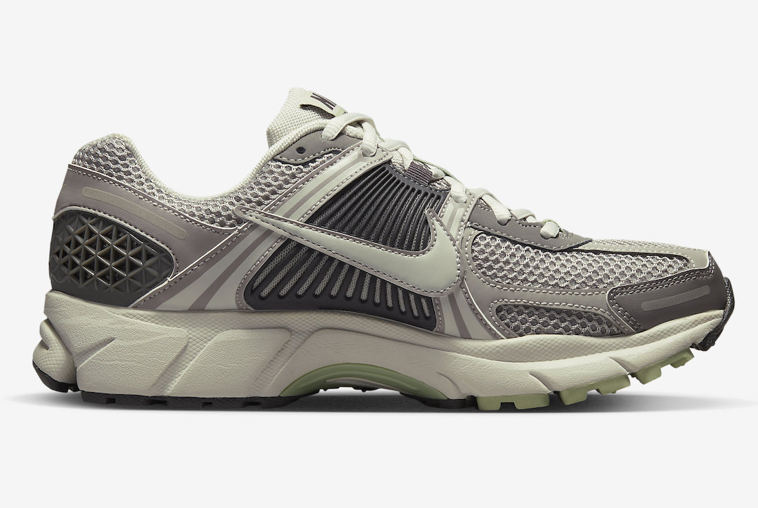 Nike Zoom Vomero 5 Cobblestone Light Bone FB8825-001 Release Date