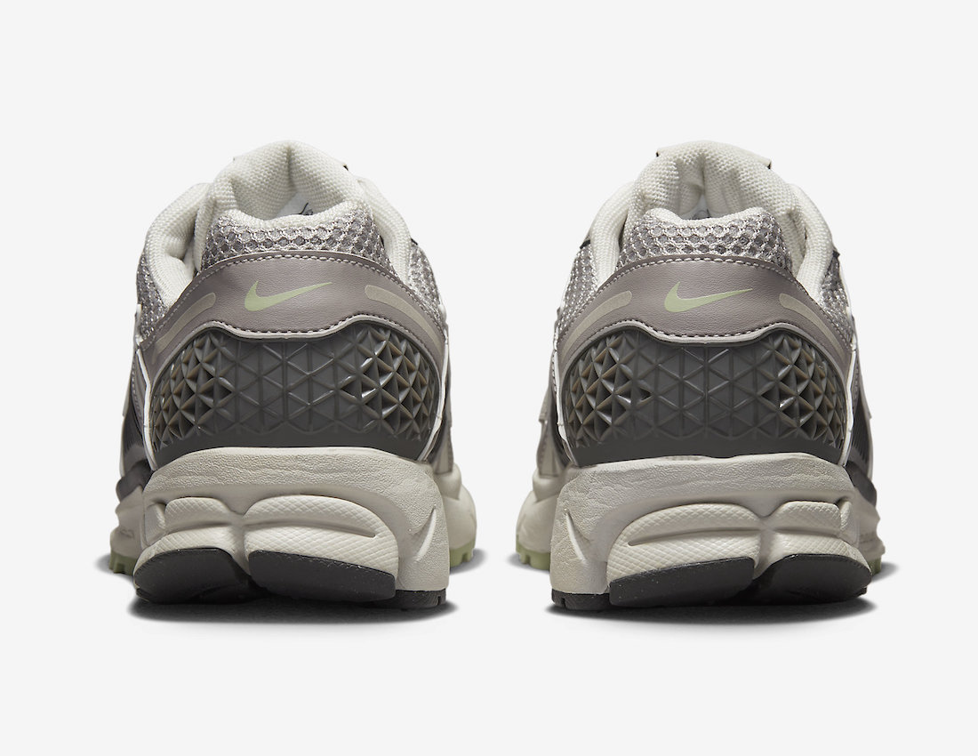 Nike Zoom Vomero 5 Cobblestone Light Bone FB8825-001 Release Date