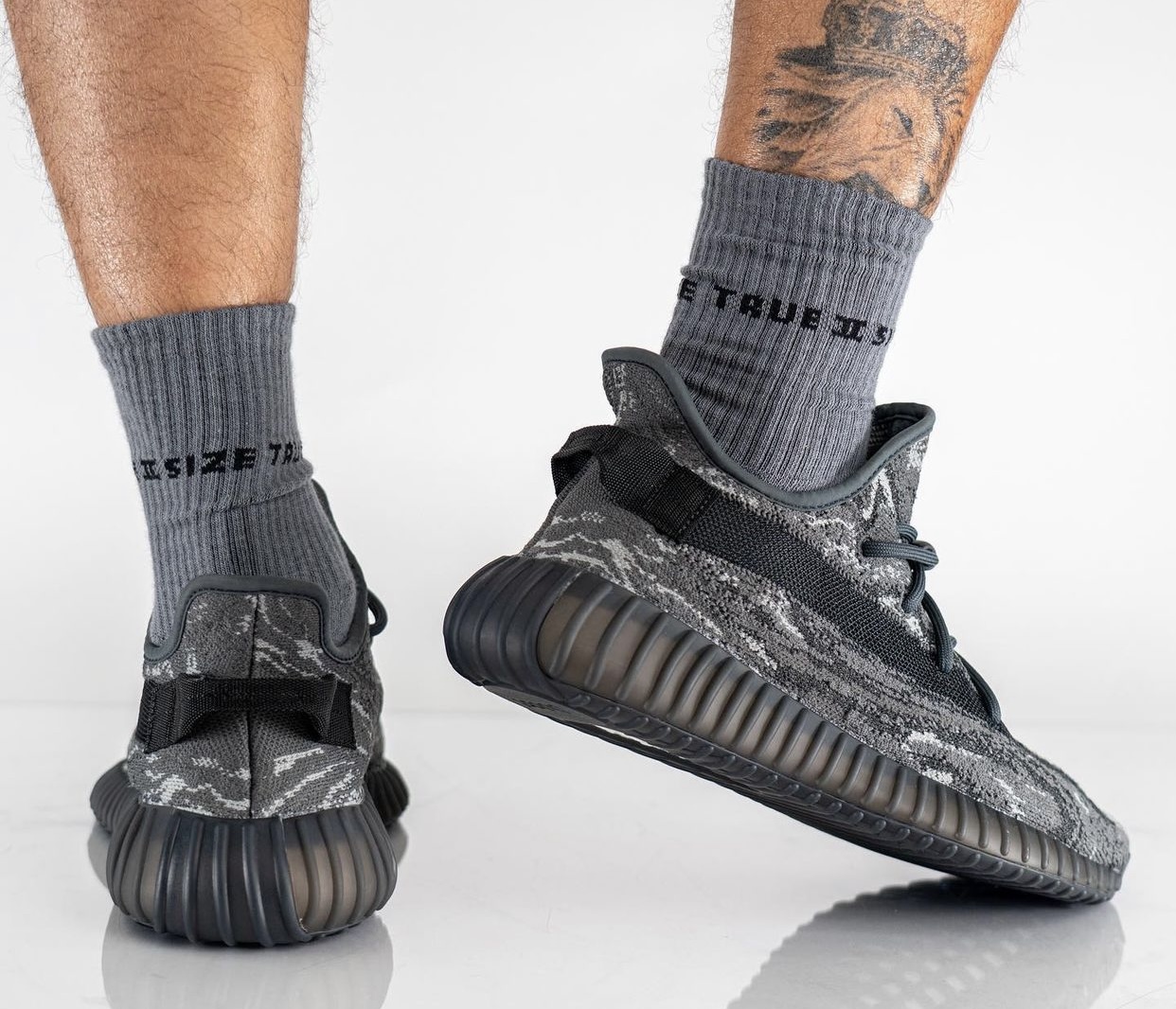 adidas Yeezy Boost 350 V2 MX Grey Release Date On-Feet adidas Yeezy Boost 350 V2 MX Grey Release Date On-Feet