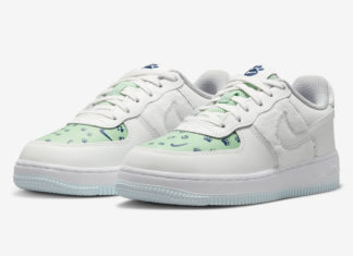 覆盖着北极熊踪迹的儿童Nike Air Force 1 Low