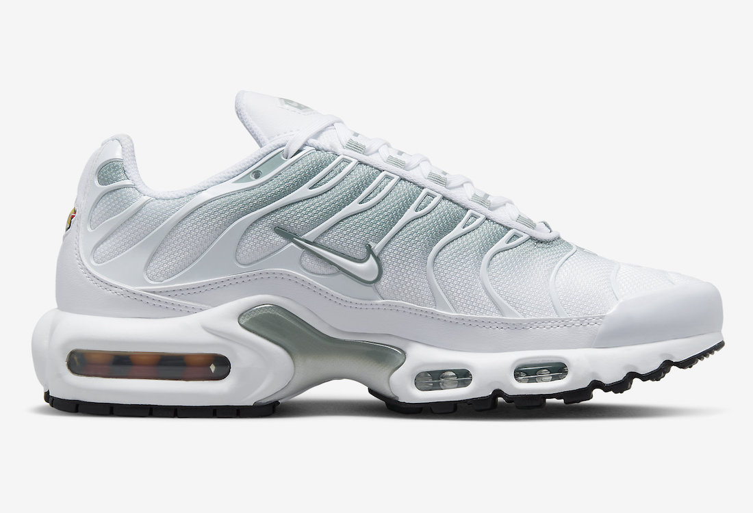 Nike Air Max Plus White Mica Green DZ3670-100 Release Date