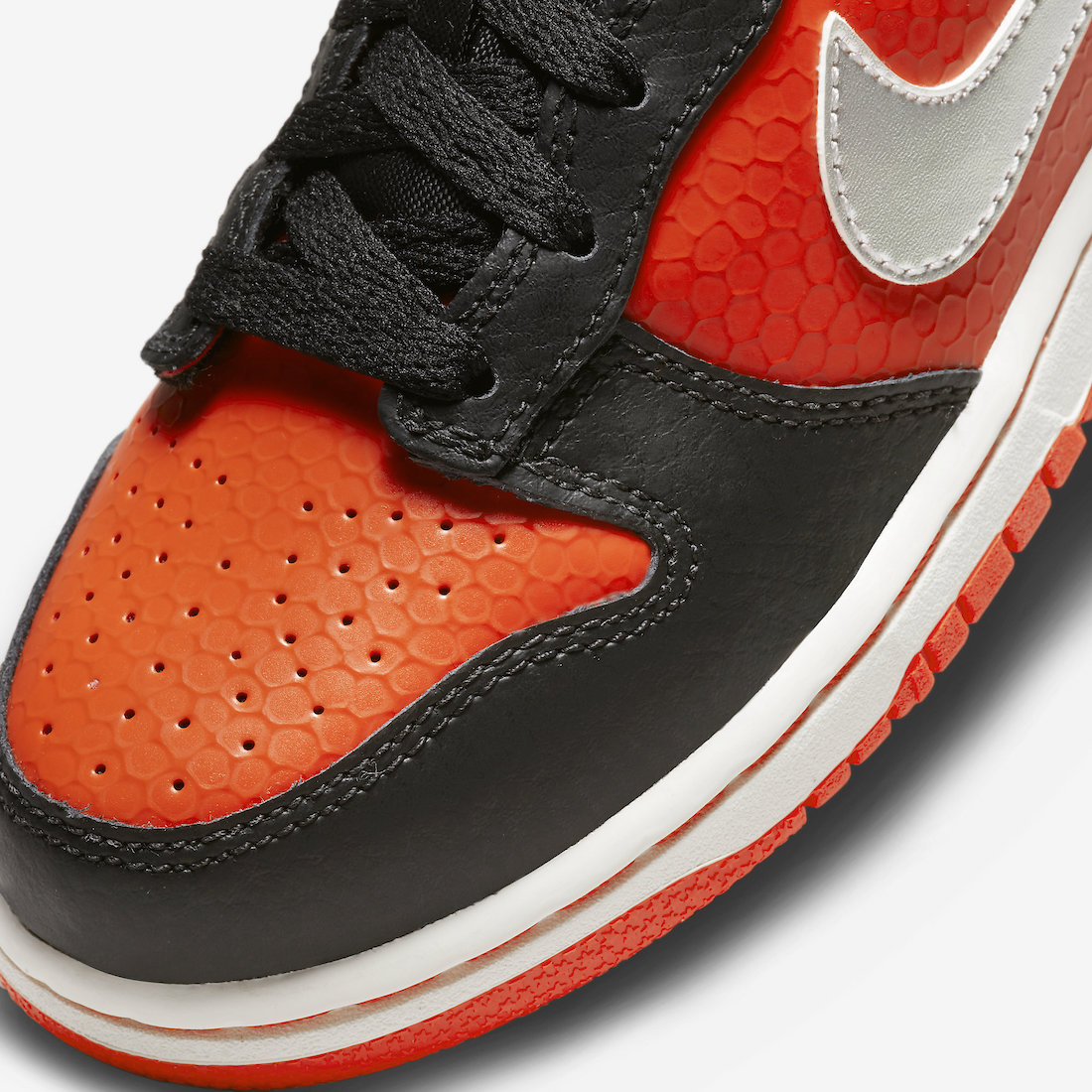 Nike Dunk Low GS Martian DV1988-001 Release Date