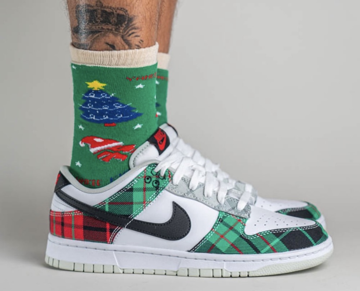 Nike Dunk Low Plaid Tartan DV0827-100 Release Date On-Feet