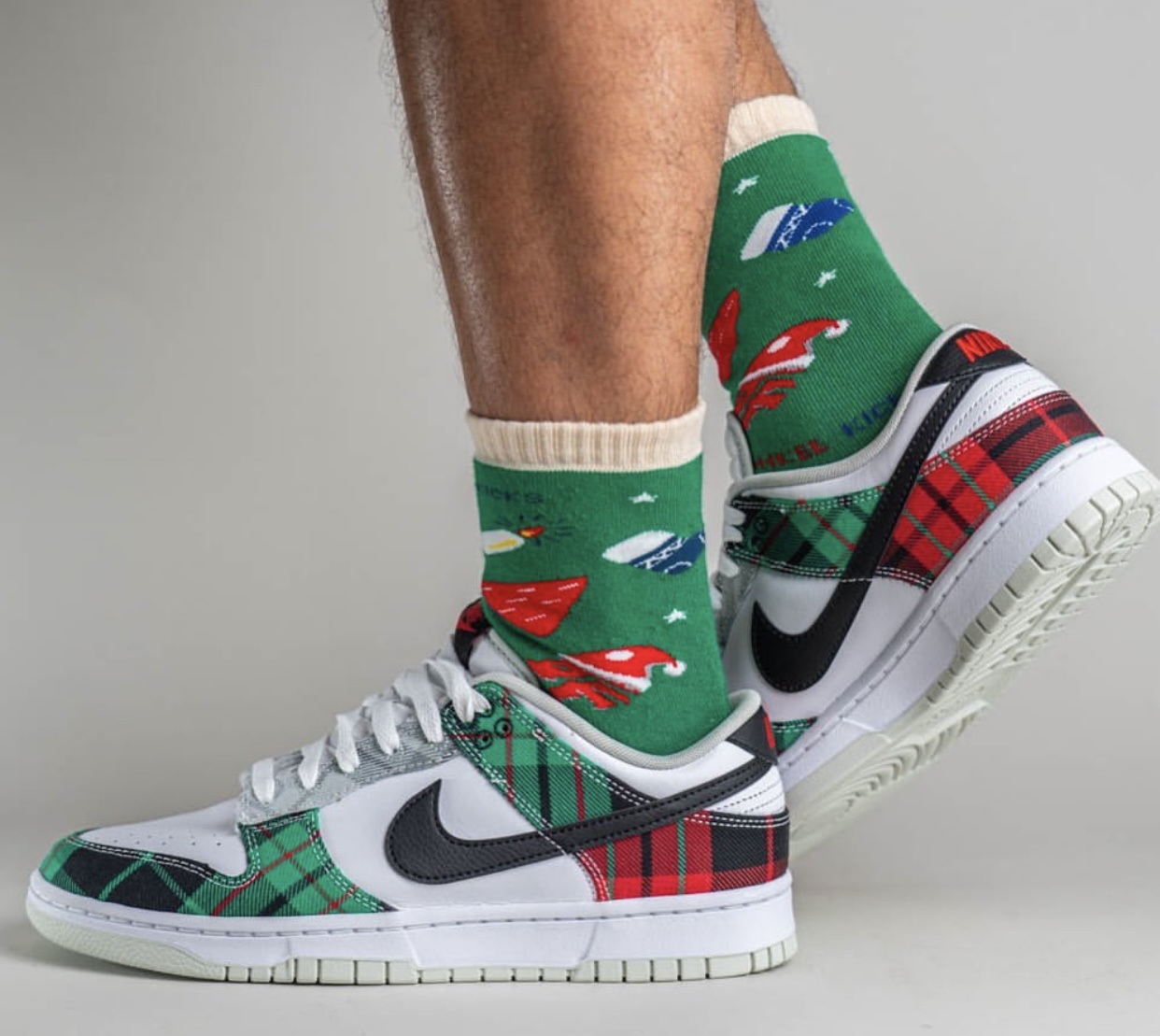 Nike Dunk Low Plaid Tartan DV0827-100 Release Date On-Feet