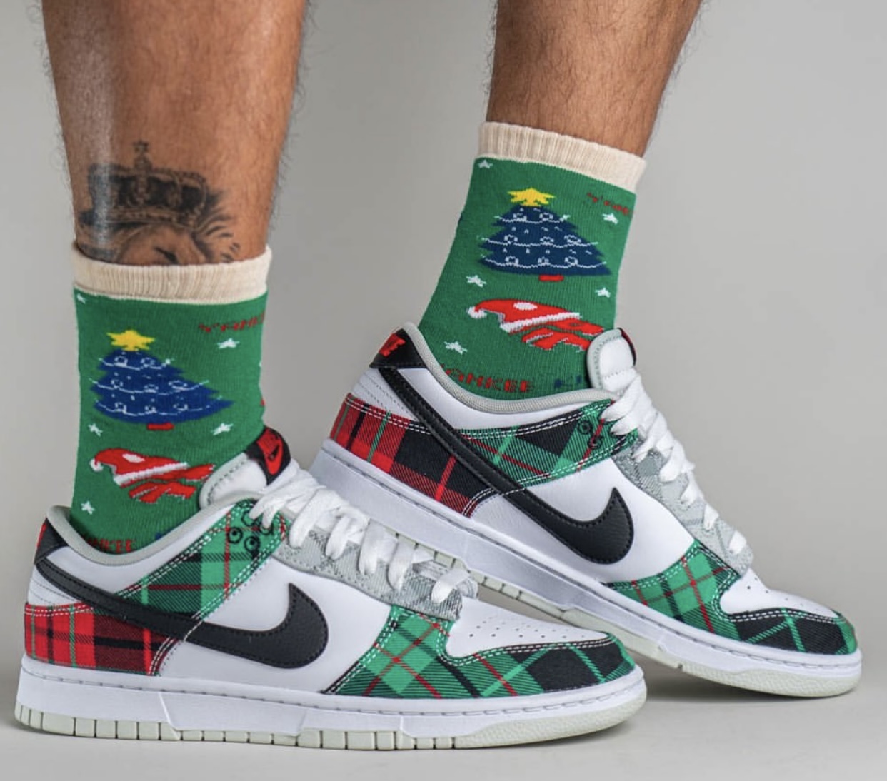 Nike Dunk Low Plaid Tartan DV0827-100 Release Date On-Feet