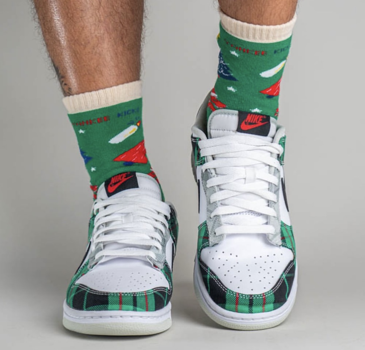 Nike Dunk Low Plaid Tartan DV0827-100 Release Date On-Feet