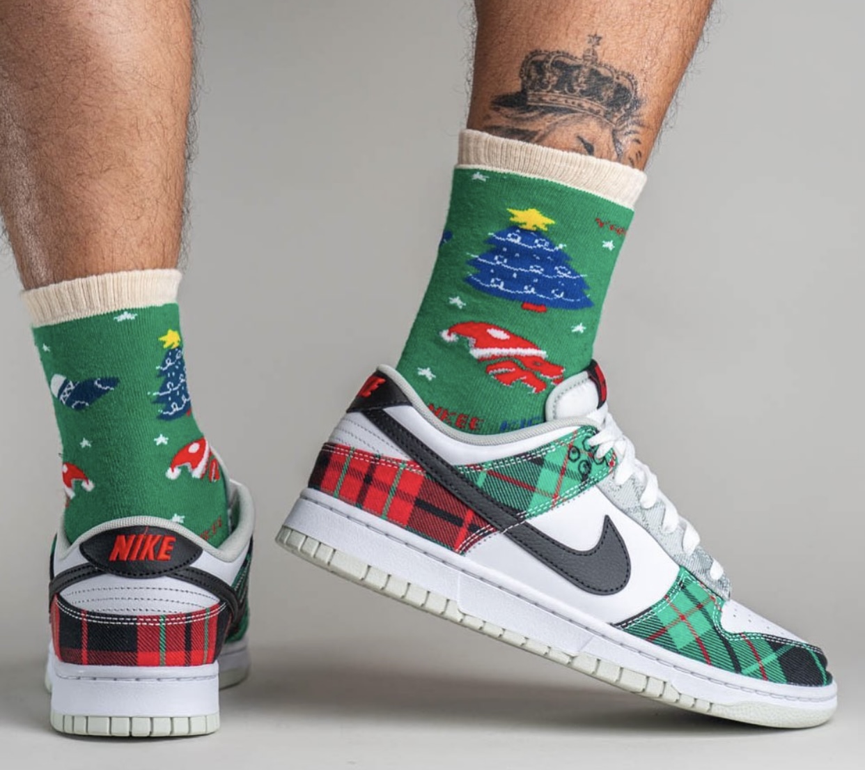 Nike Dunk Low Plaid Tartan DV0827-100 Release Date On-Feet