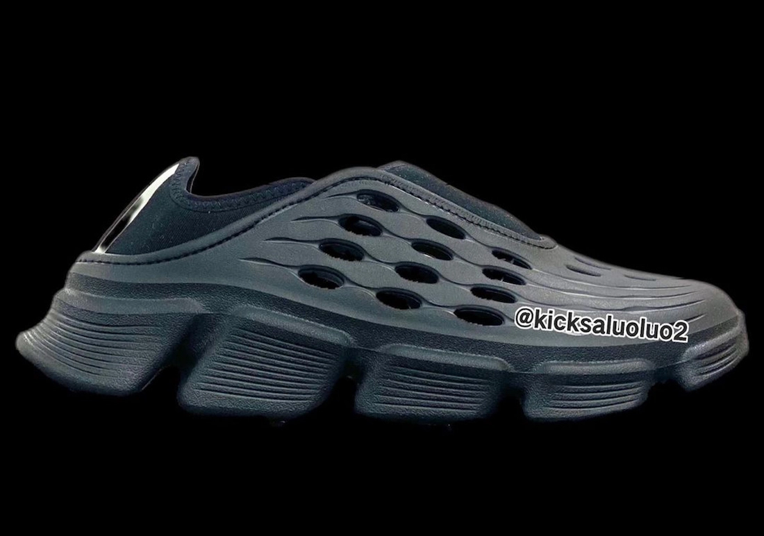 adidas Climaclog Triple Black Release Date