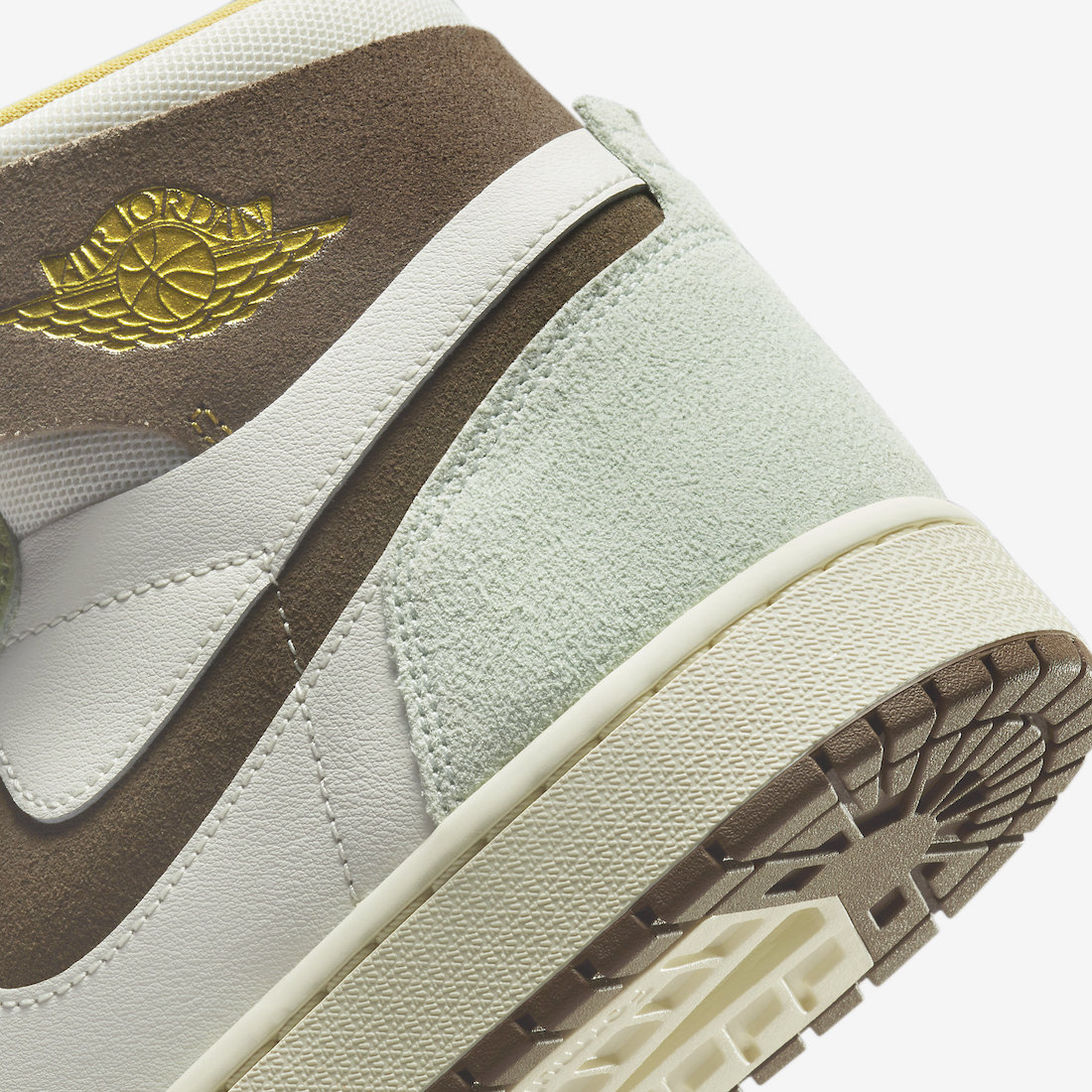 Air Jordan 1 High Zoom CMFT 2 Year of the Rabbit FD4327-121 Release Date Air Jordan 1 High Zoom CMFT 2 Year of the Rabbit FD4327-121 Release Date