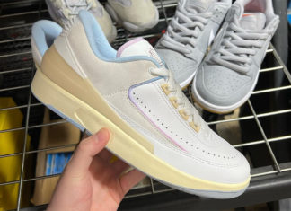 初见。Air Jordan 2 Low “Look Up In The Air”（仰望天空）。