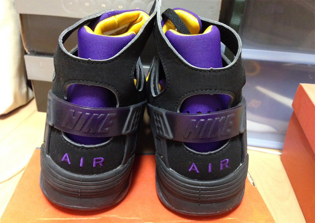 Kobe Bryant Nike Air Flight Huarache Lakers Away FD0656-001 Release Date