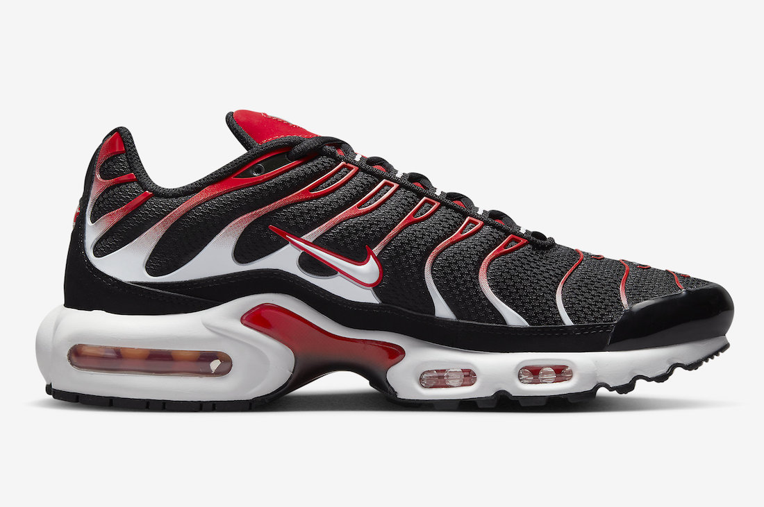 Nike Air Max Plus Black University Red White DM0032-004 Release Date