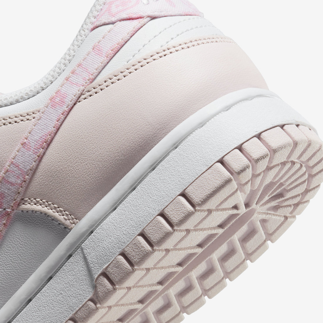 Nike Dunk Low Pink Paisley FD1449-100 Release Date