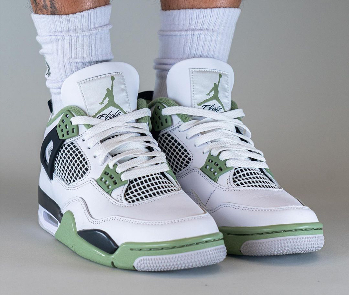 Air Jordan 4 Seafoam AQ9129-103 Release Date On-Feet