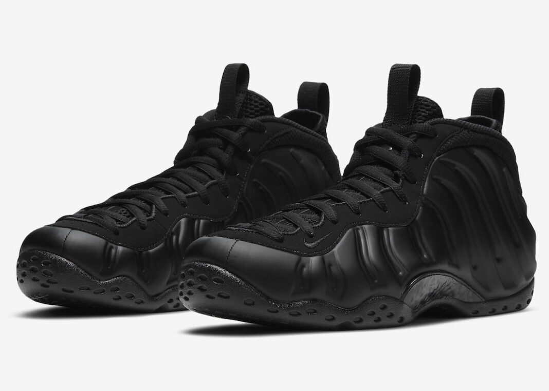 耐克Air Foamposite One “Anthracite” 2023年假日回归