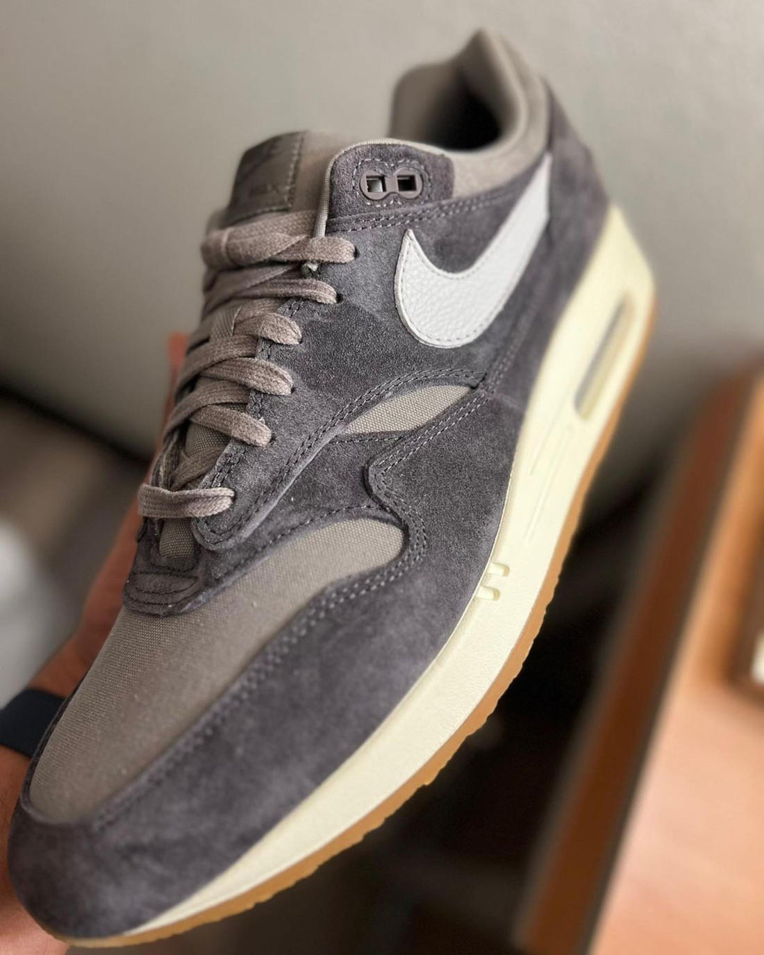 Nike Air Max 1 Crepe Soft Grey FD5088-001 Release Date