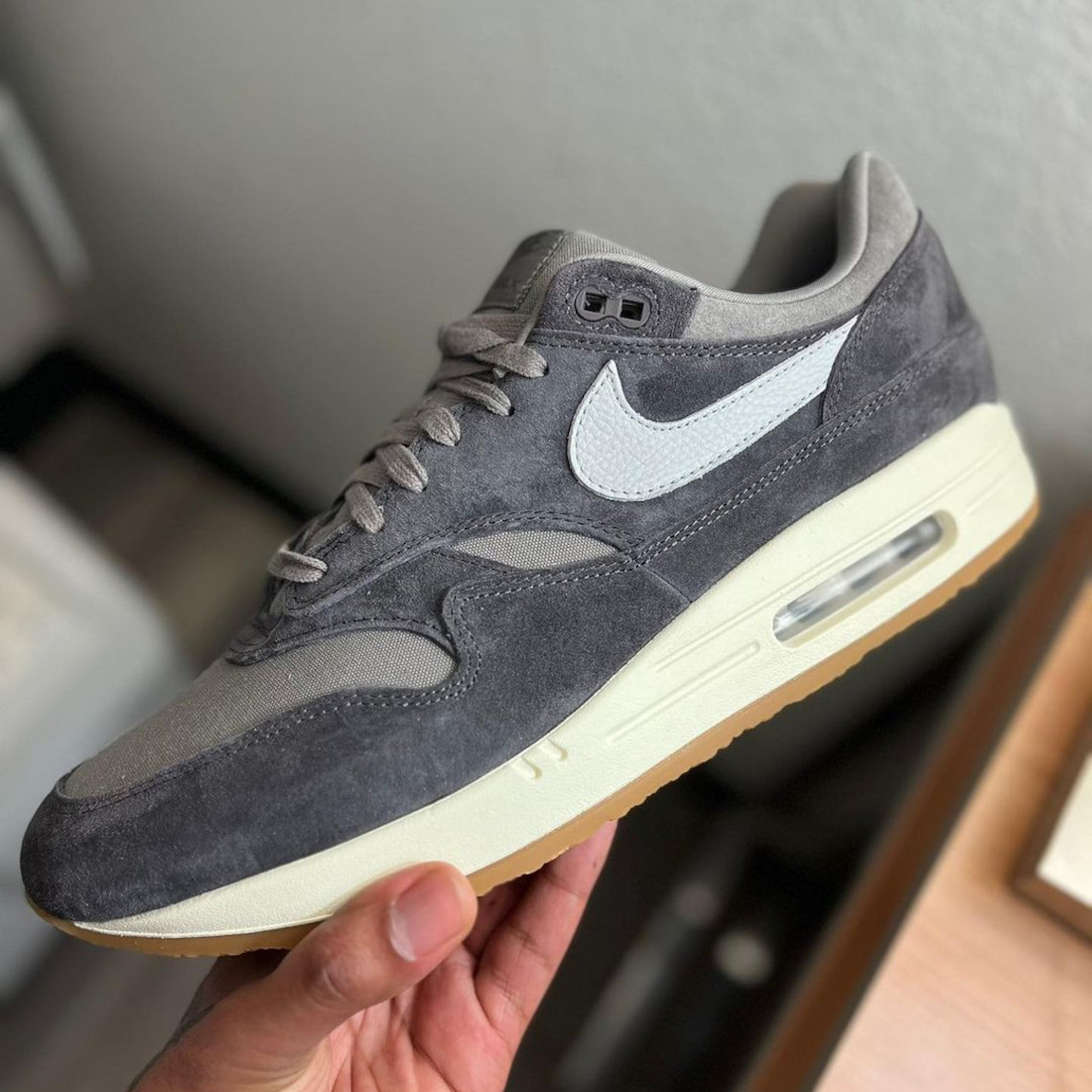 Nike Air Max 1 Crepe Soft Grey FD5088-001 Release Date