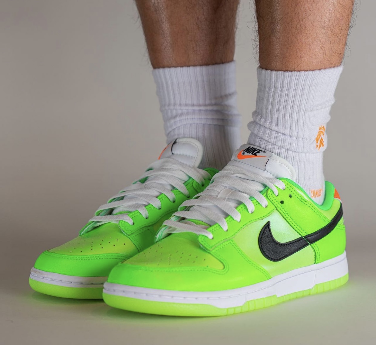 Nike Dunk Low Glow in the Dark FJ4610-702 Release Date