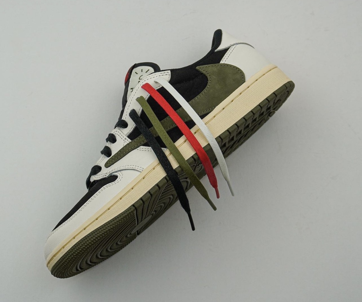 Travis Scott Air Jordan 1 Low Olive DZ4137-106 Release Date