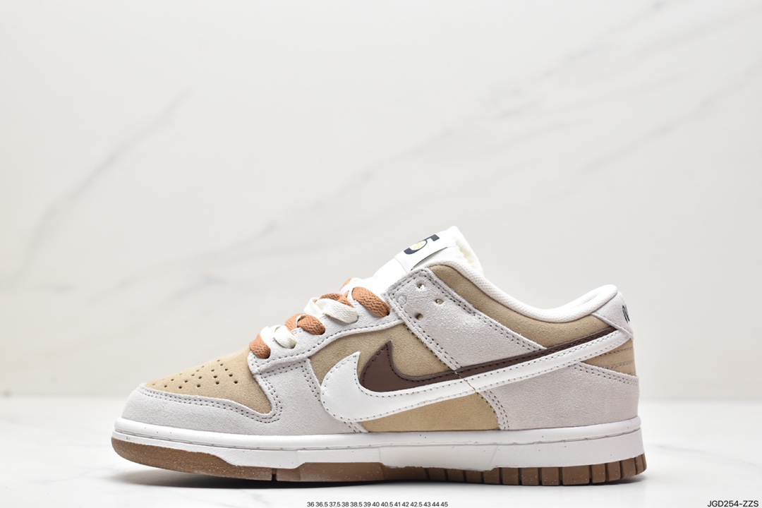 耐克, 熊猫, 板鞋, Swoosh, SB Dunk Low SE, SB Dunk Low, Nike SB Dunk Low, Nike SB Dunk, Nike SB, NIKE, Dunk Low, Dunk, DO9457-100 - Nike SB Dunk Low SE"85 Double Swoosh/Grey/Brown Bear"耐克 扣篮系列低帮休闲运动滑板板鞋“麂皮浅棕双钩小熊”DO9457-100