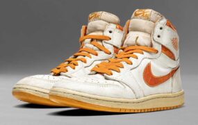 球鞋对话。Air Jordan 1 High OG “Metallic Orange” (1985)