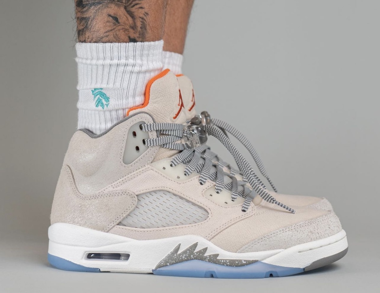 Air Jordan 5 SE Craft Light Orewood Brown FD9222-180 On-Feet