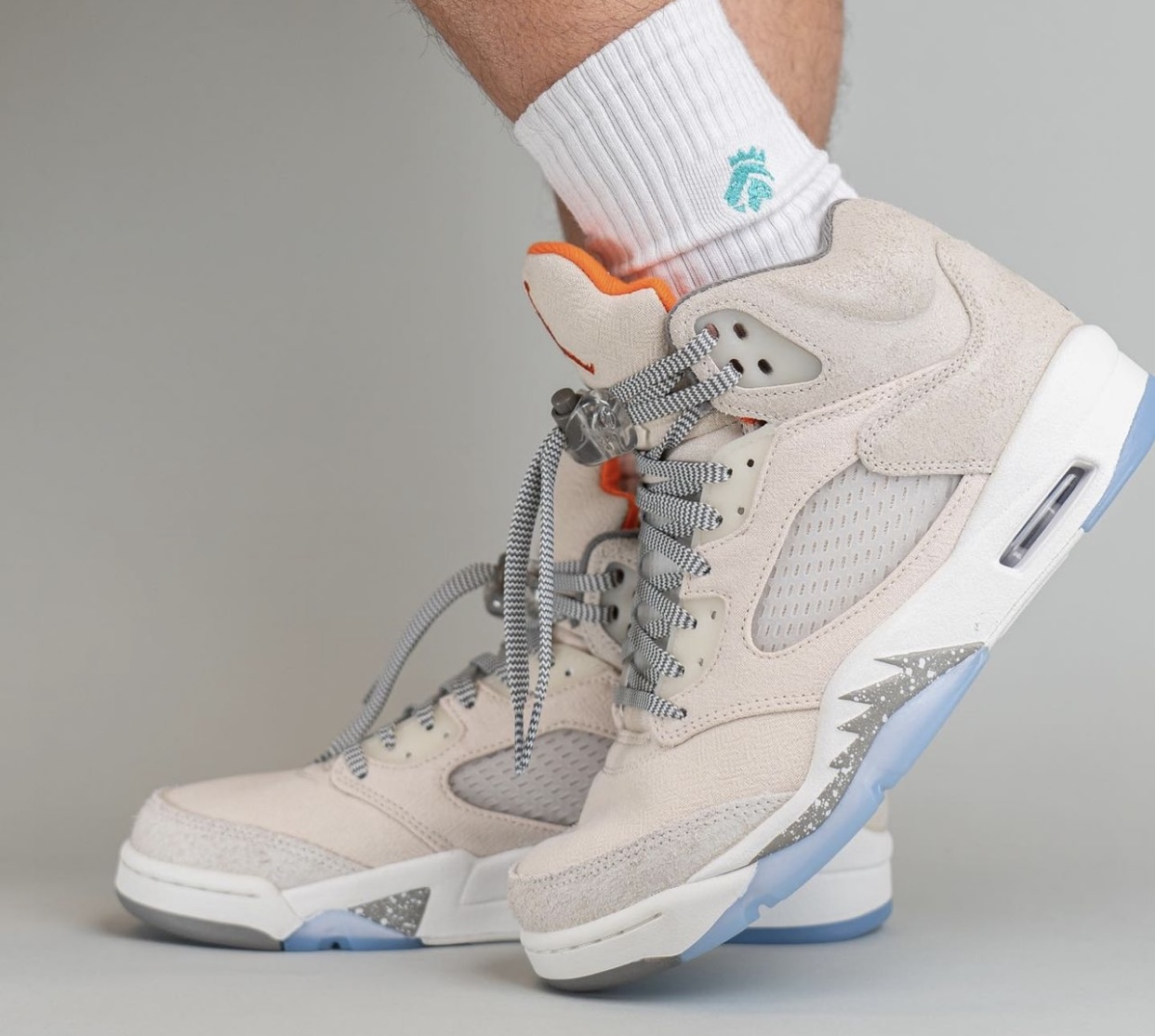 Air Jordan 5 SE Craft Light Orewood Brown FD9222-180 On-Feet