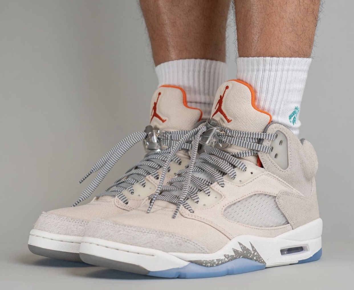 Air Jordan 5 SE Craft Light Orewood Brown FD9222-180 On-Feet