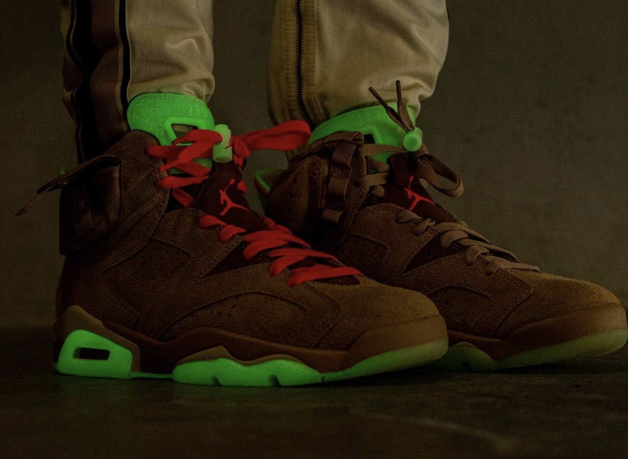Travis-Scott-x-Air-Jordan-6-British-Khaki-DH0690-200-On-Feet-5