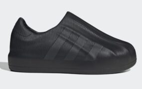 adidas adiFOM Superstar “Triple Black “3月3日正式发布