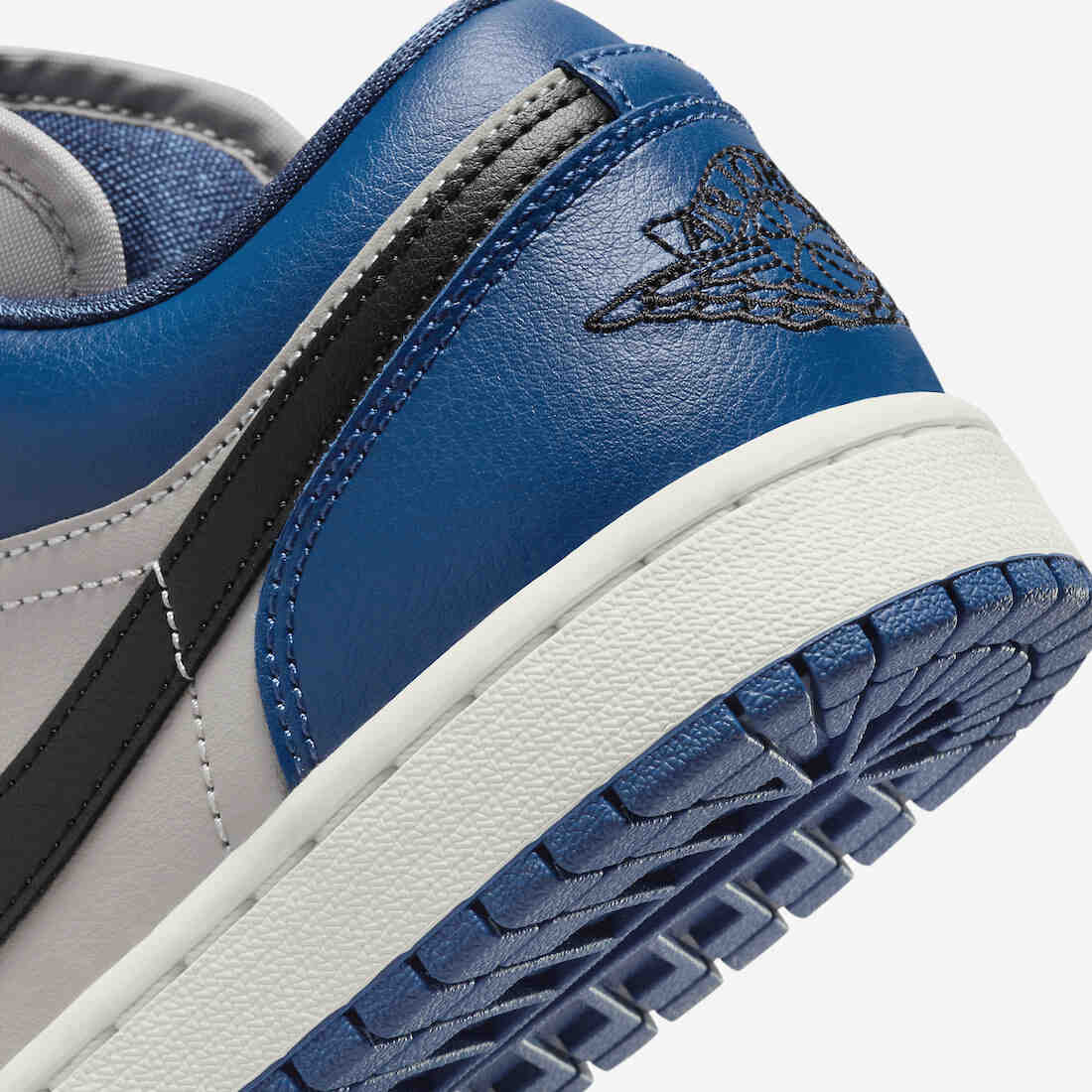 Air Jordan 1 Low Georgetown DC0774-402