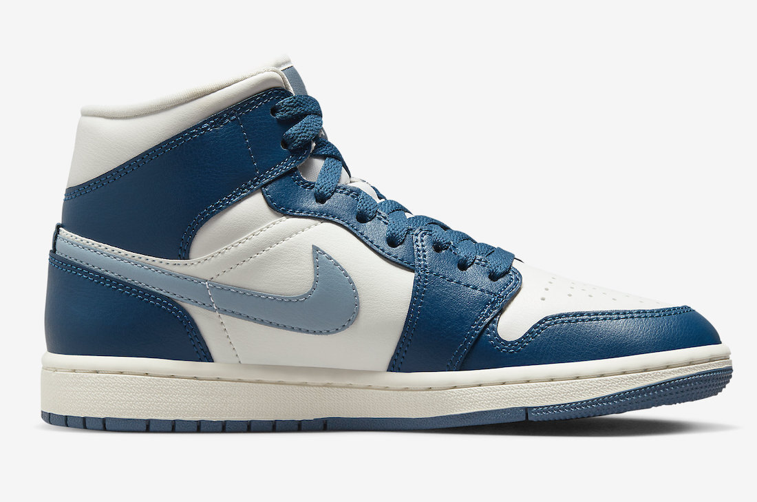 Air Jordan 1 Mid Sky J French Blue BQ6472-414