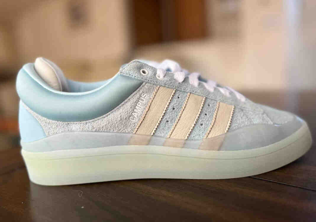 初见：Bad Bunny x adidas Campus “Blue Tint”（蓝色调）。