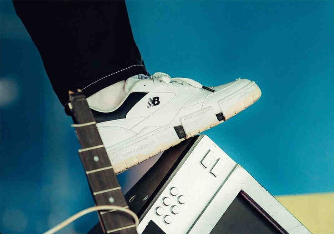 贾登-史密斯在科切拉音乐节上首次亮相下一款新百伦签名鞋