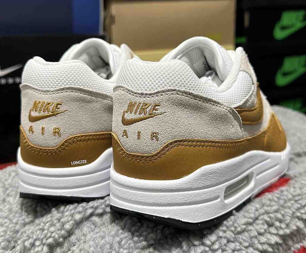 Nike Air Max 1 Bronze DZ4549-110