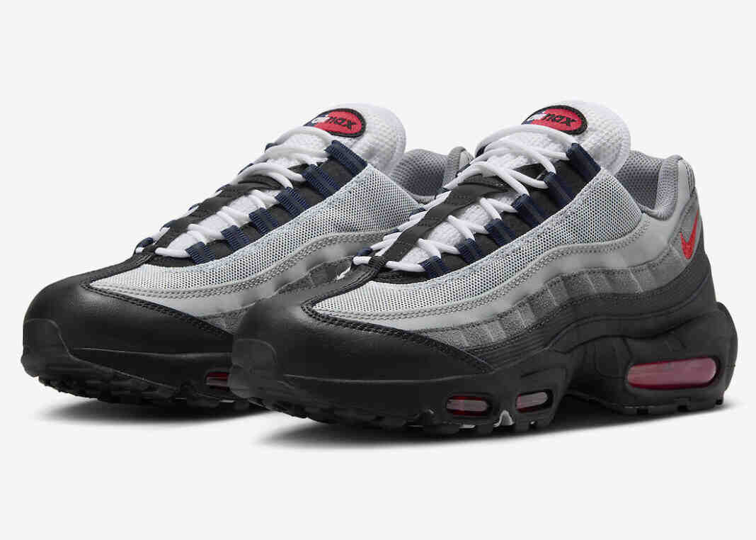 这款Nike Air Max 95带有履带式红色点缀