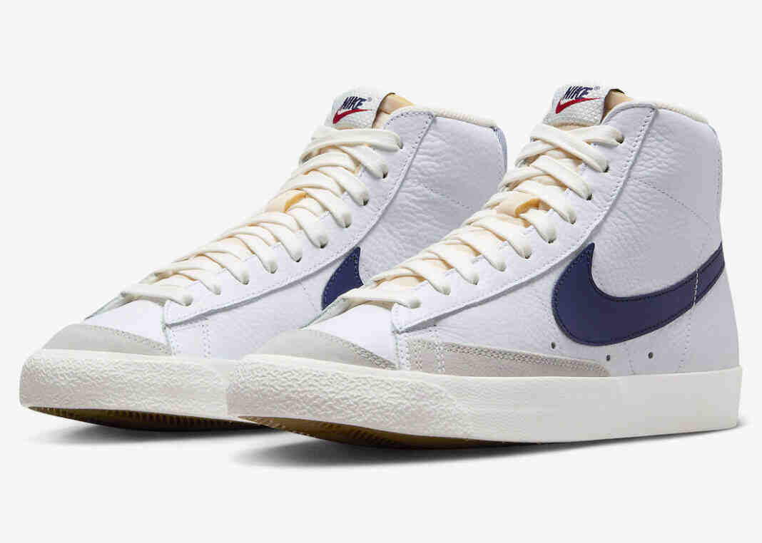 这款Nike Blazer Mid配备了水洗牛仔布高跟鞋