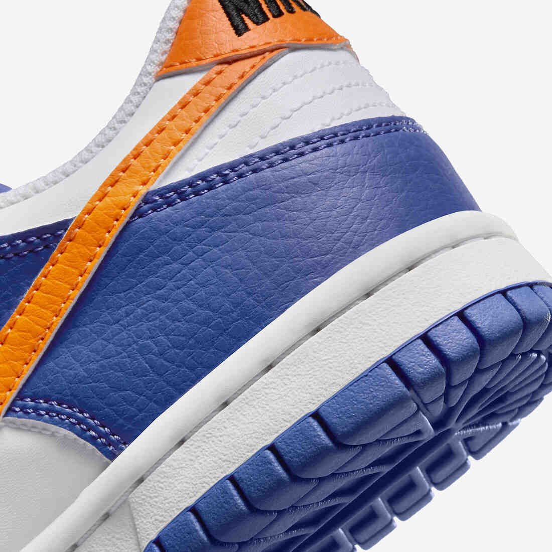 Nike Dunk Low GS Knicks FN7783-400